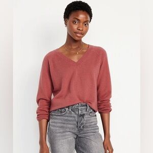 NWOT Old Navy V Neck Sweater